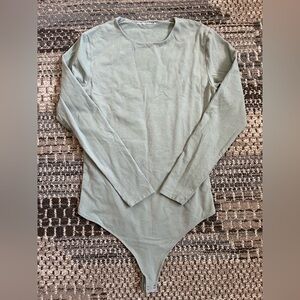 Abercrombie Fitch Long-Sleeve Cotton-Blend Seamless Fabric Crew Bodysuit Lt Grn